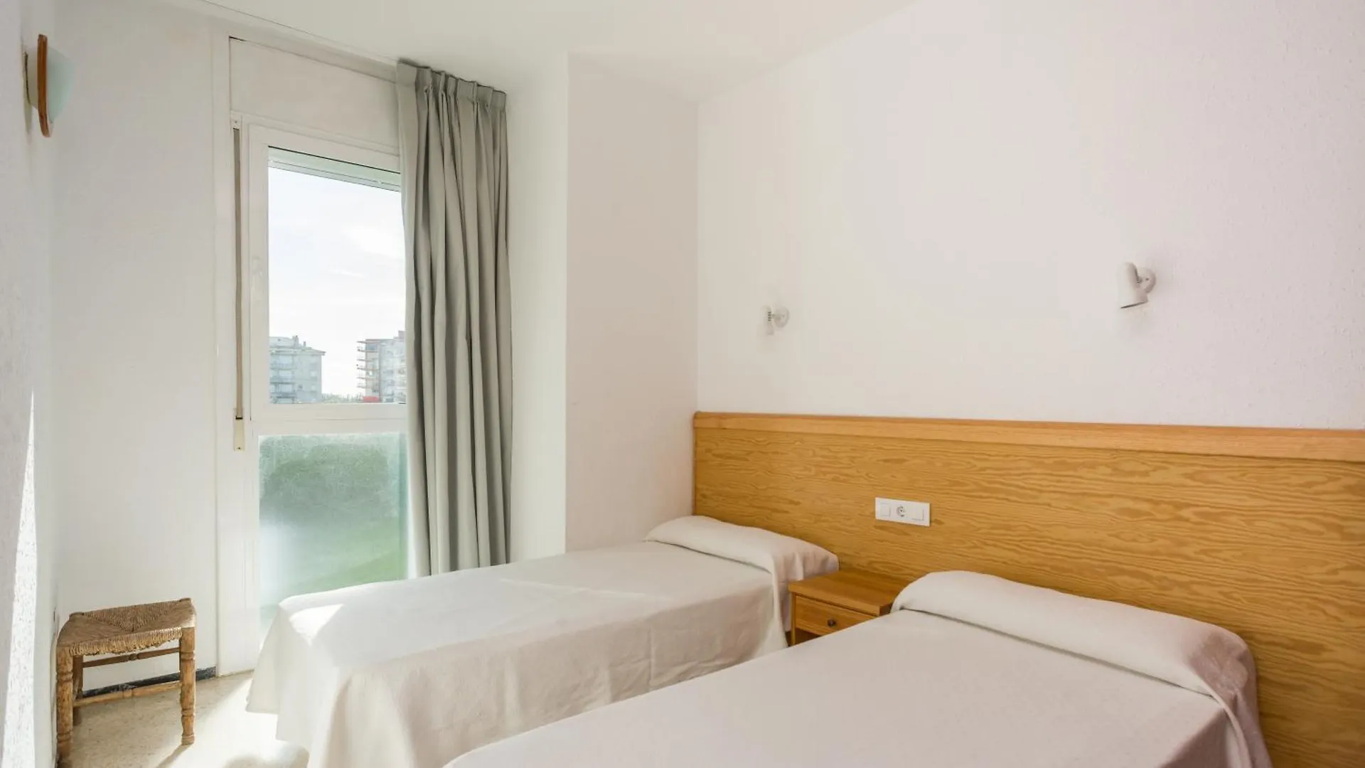 Apartamentos Blanes-Condal Costa Brava 0*, Blanes